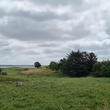 9 Person In Hurup Thy-by Traum * Sindrup